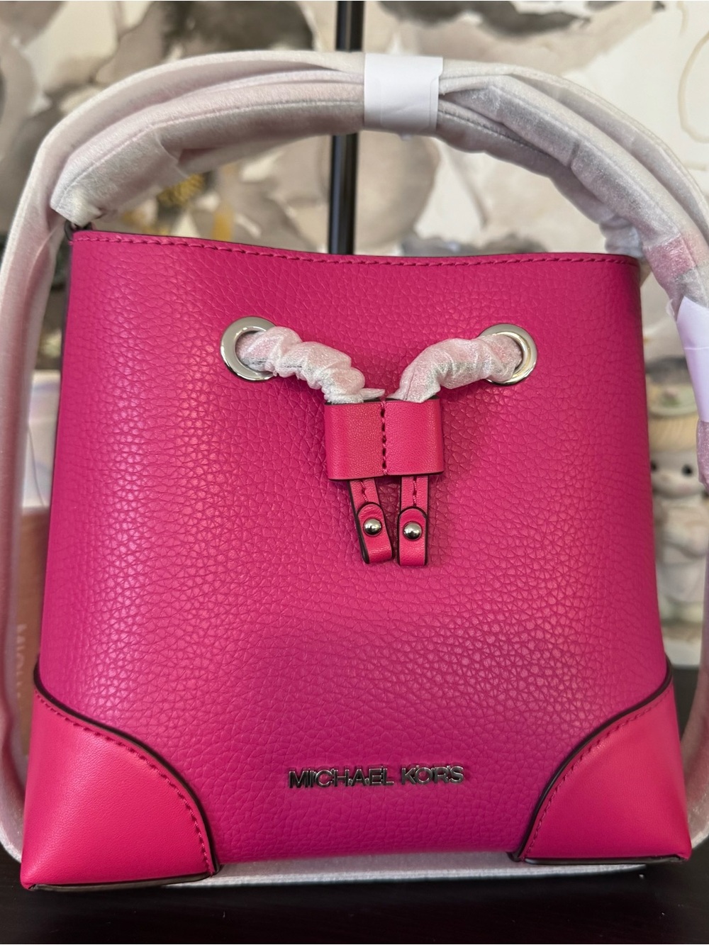 Michael Kors Fuchsia Pebbled Leather Drawstring Mini Bucket Bag NWT B38